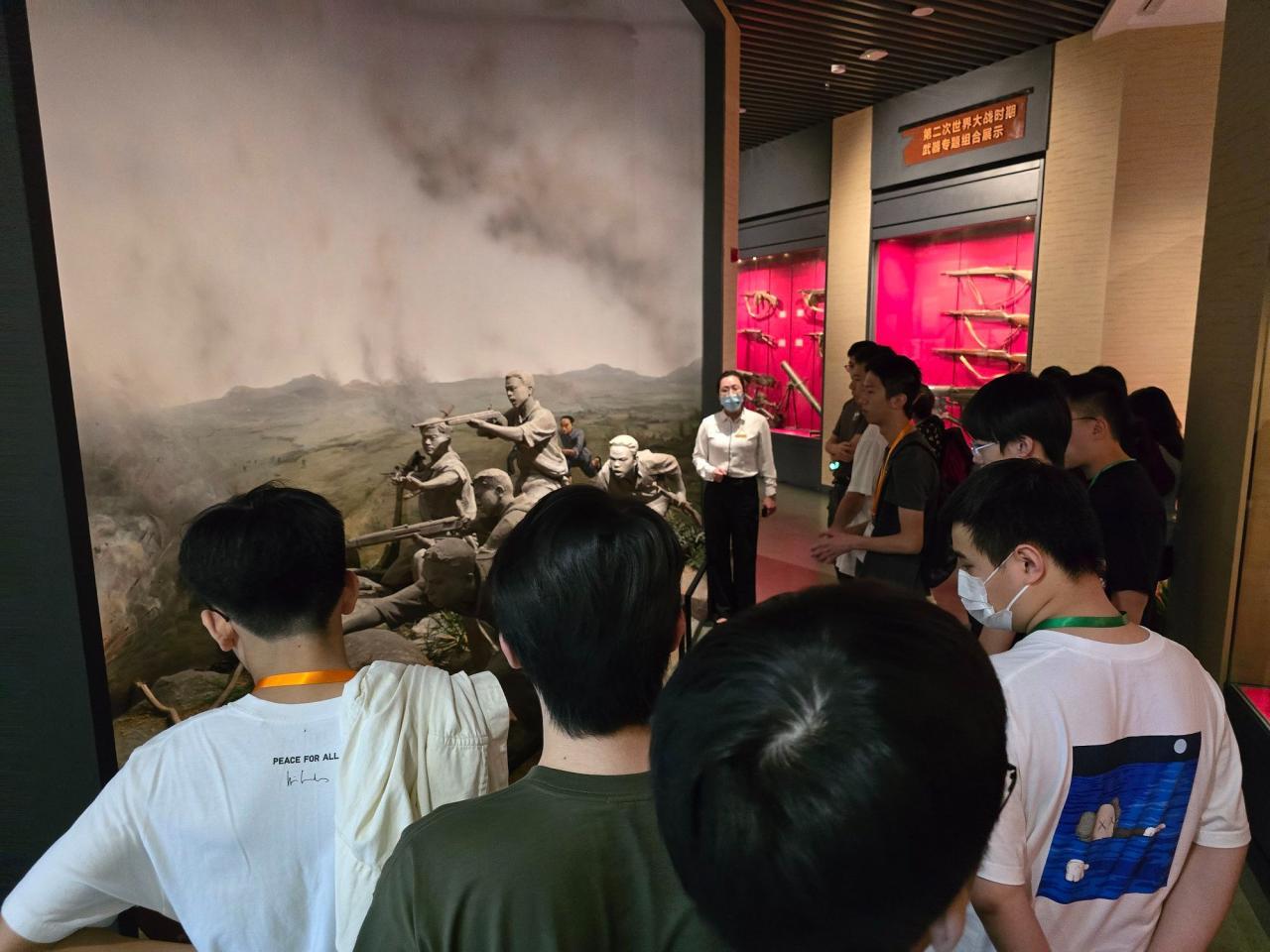 體會中國軍民不畏強暴、血戰到底的英雄氣概