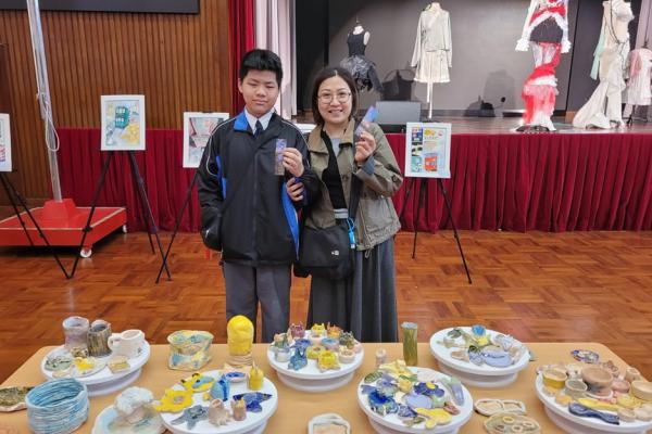 學生藝術作品展：初中學生透過陶藝及雕塑等立體創作表達創意